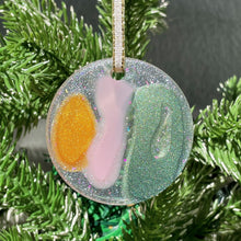 Load image into Gallery viewer, Painted Circle Ornament
